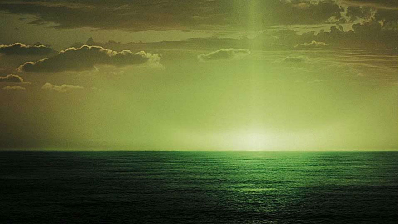 Зеленый Луч Фото